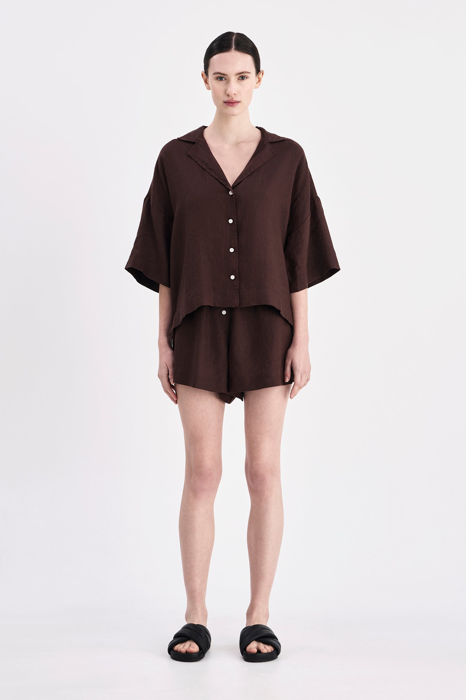 Lounge Linen Short Chocolate 