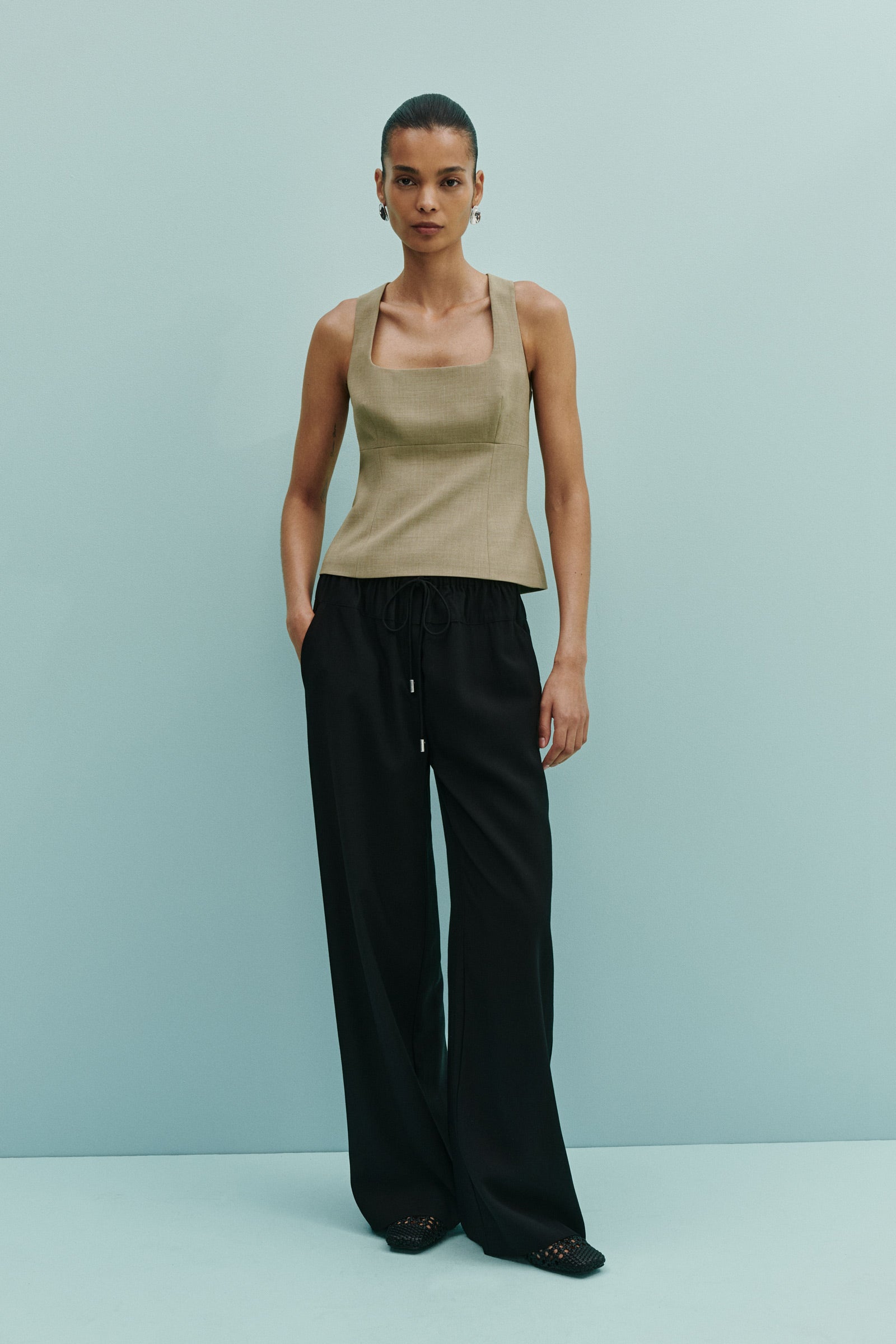 Ila Pant Black 