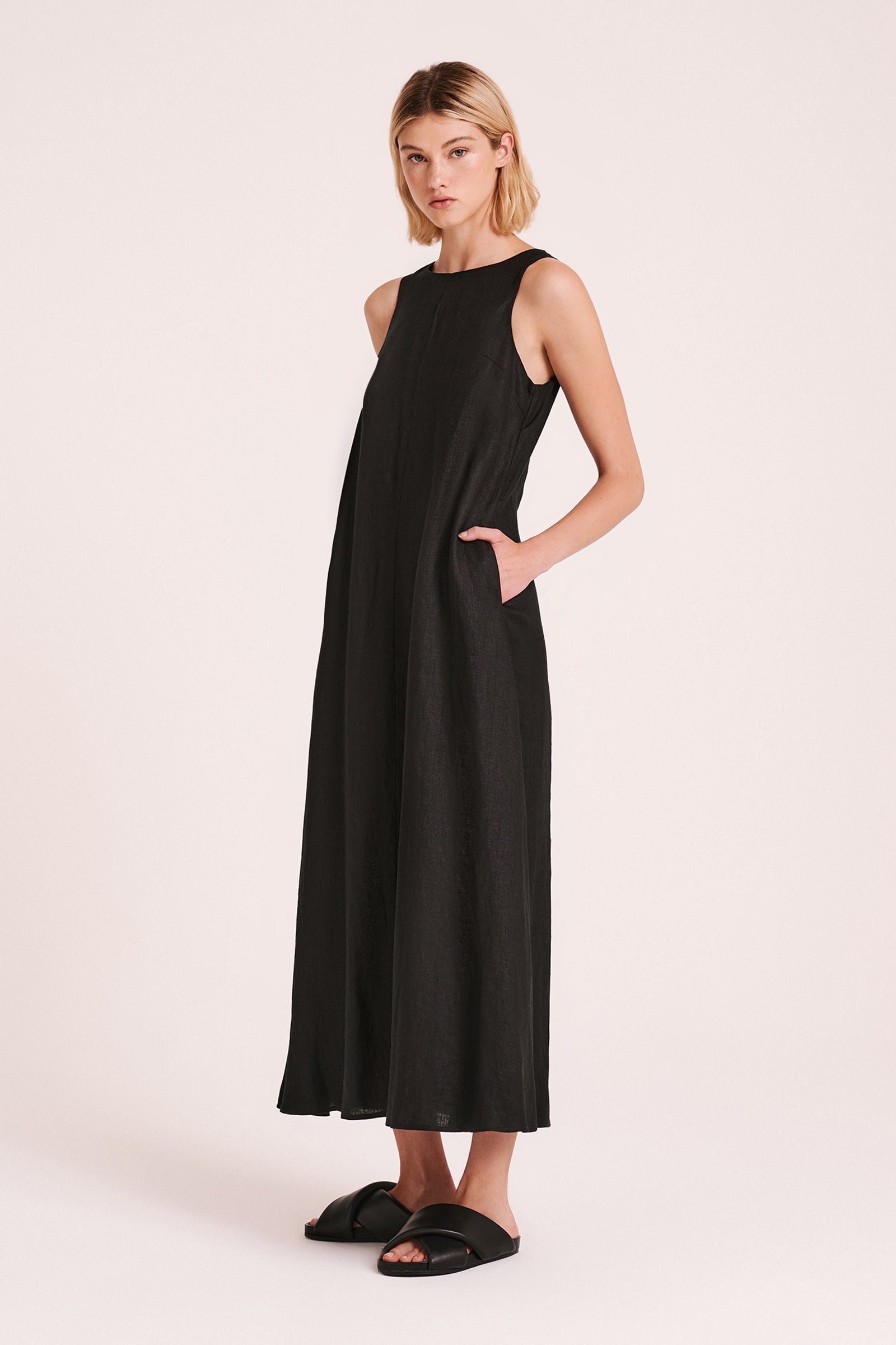 Desi Linen Maxi Dress Black 