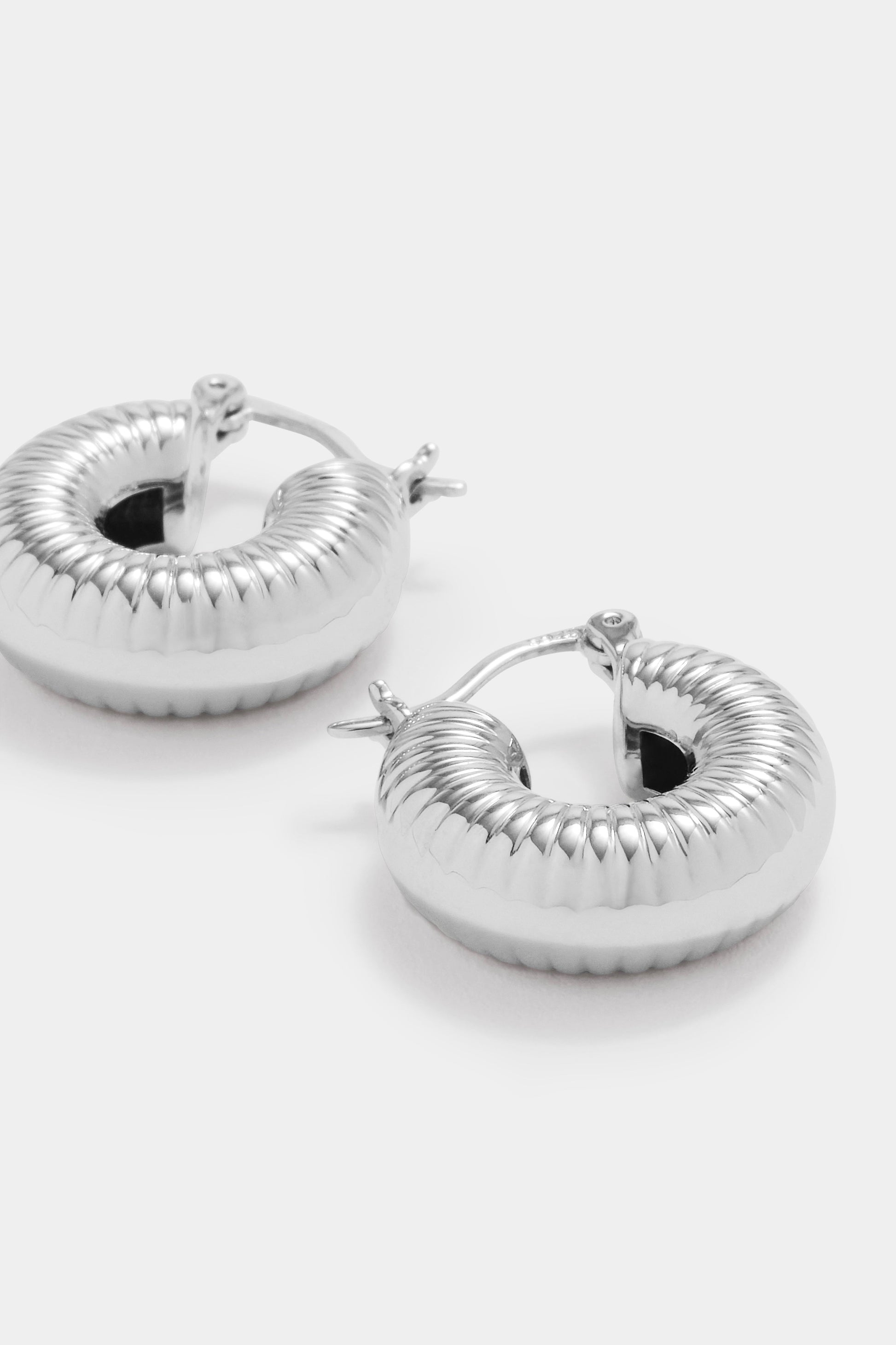 Maeve Medium Hoops Silver 