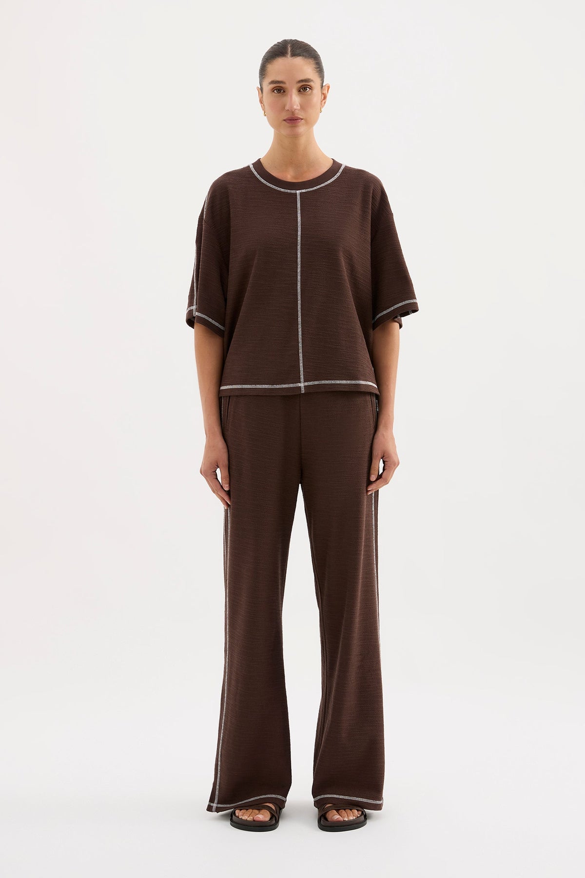 Sutton Tee Chocolate 