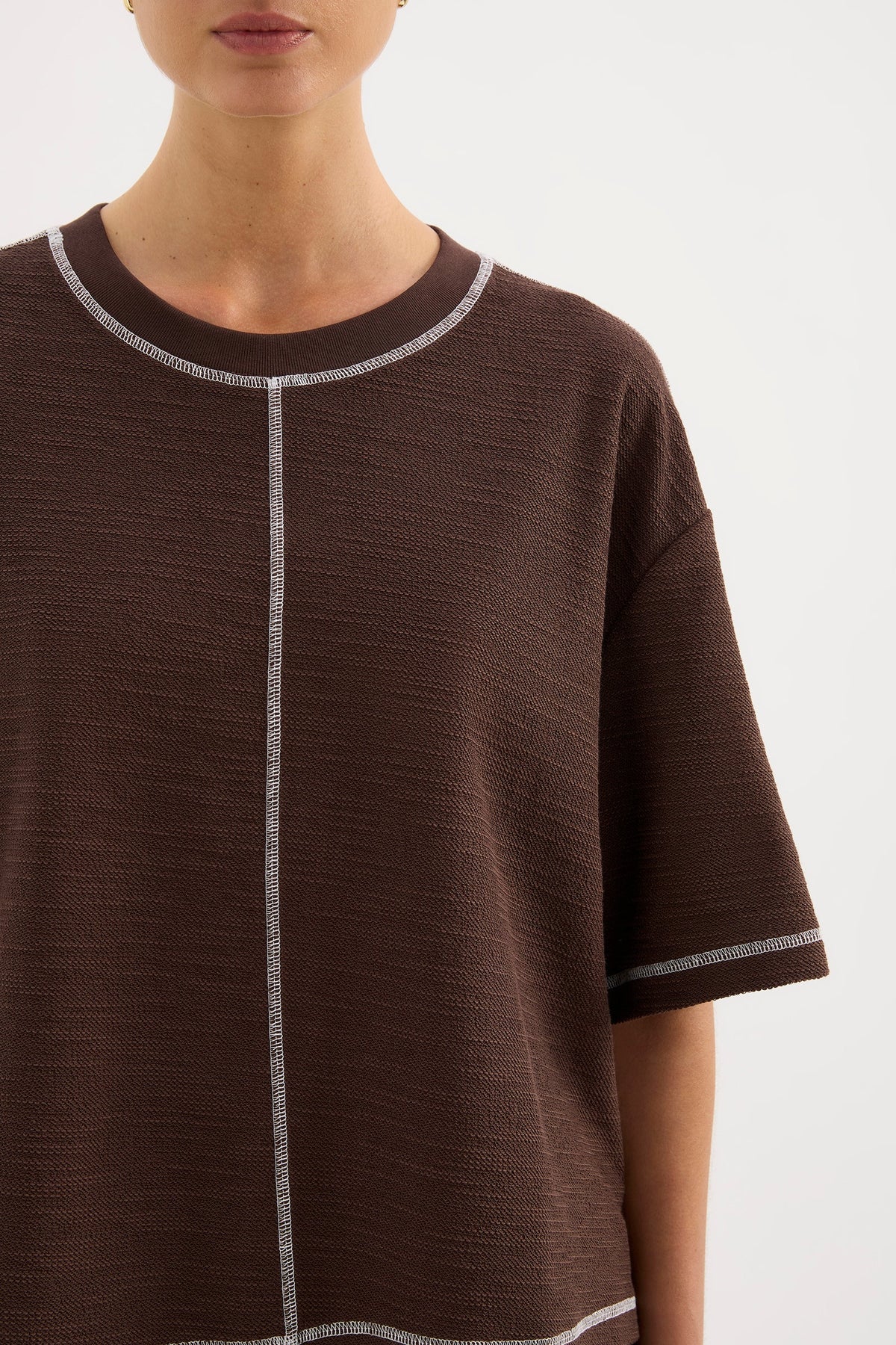 Sutton Tee Chocolate 