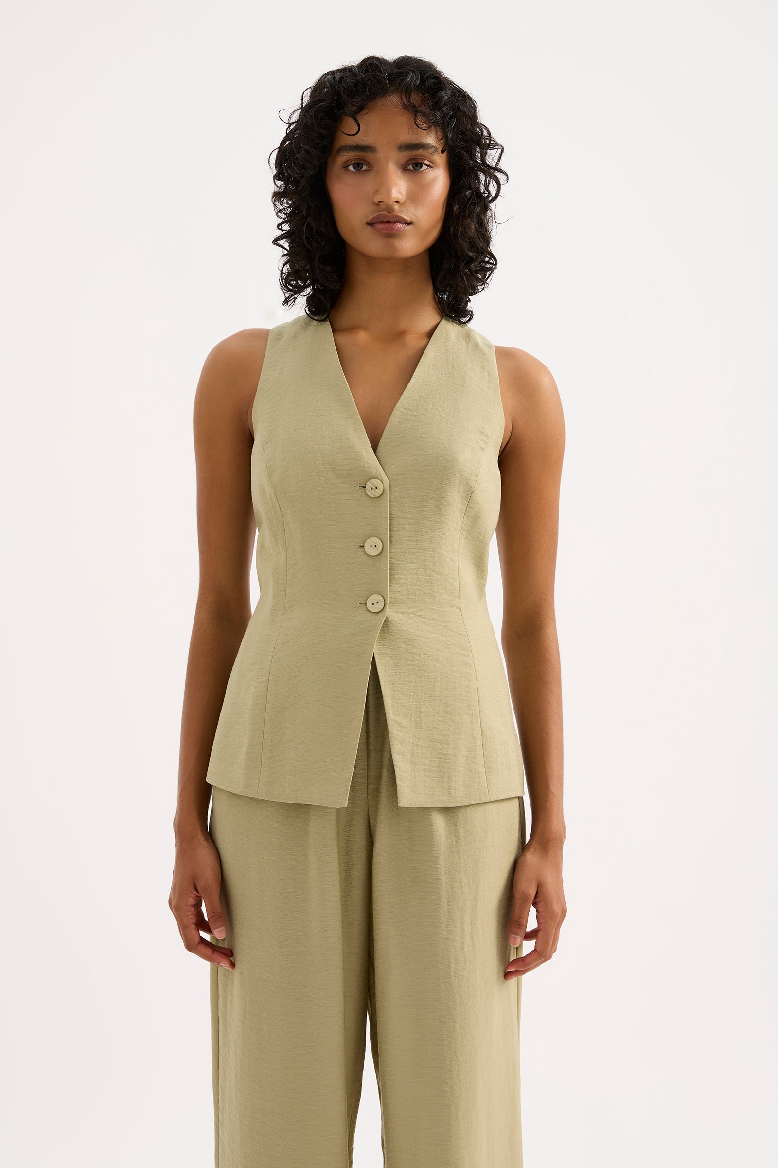 Nia Vest Leaf 