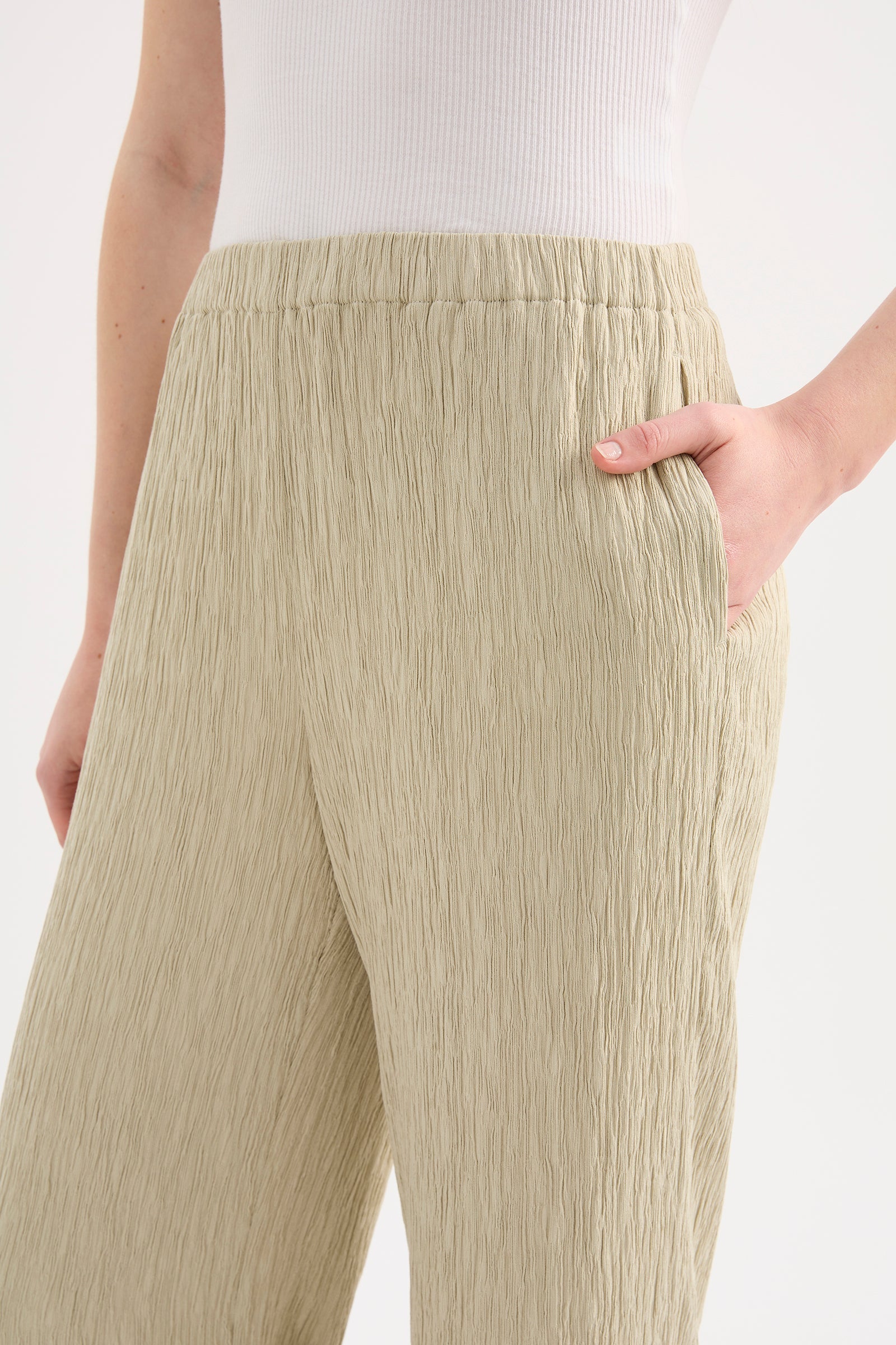 Danika Pant Artichoke 