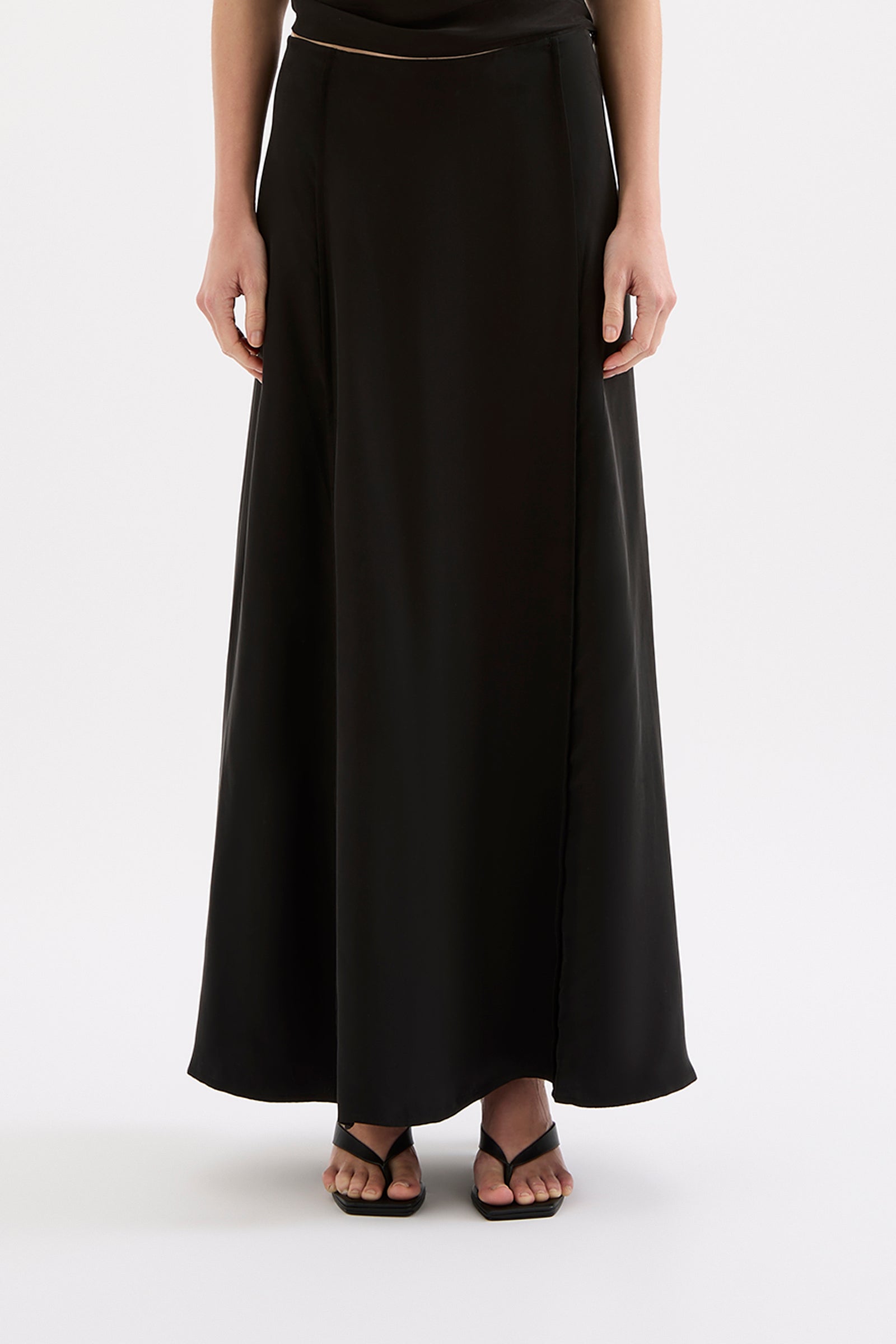 Leon Cupro Maxi Skirt Black 
