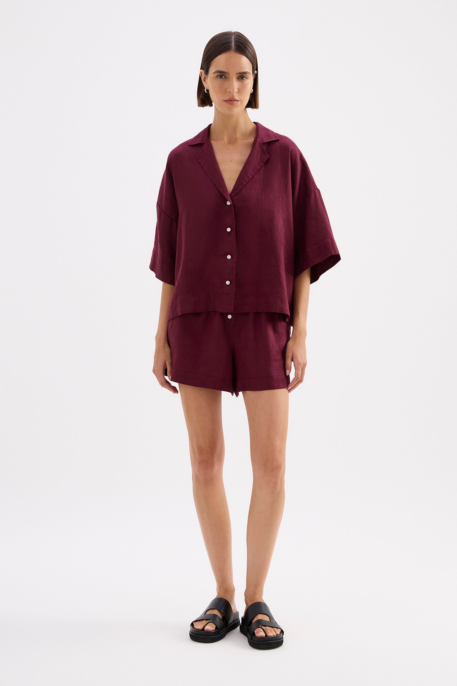 Lounge Linen Short Merlot 