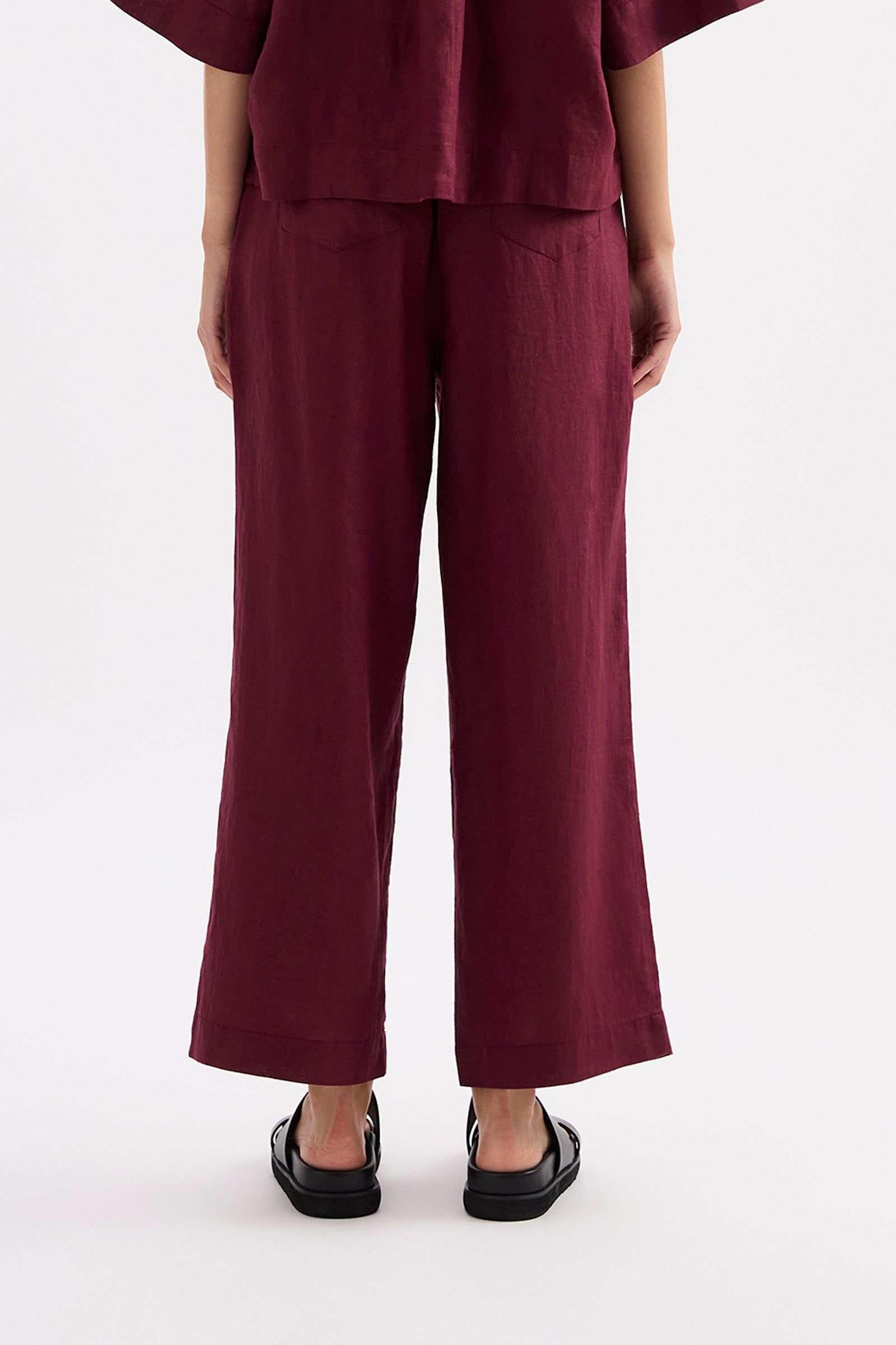 Lounge Linen Crop Pant Merlot 