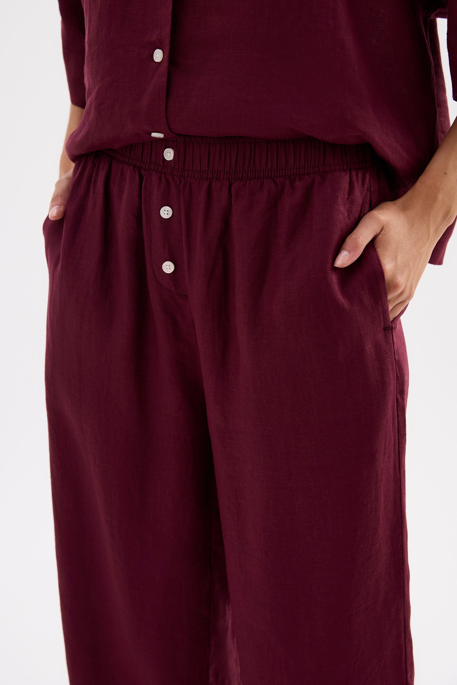 Lounge Linen Crop Pant Merlot 