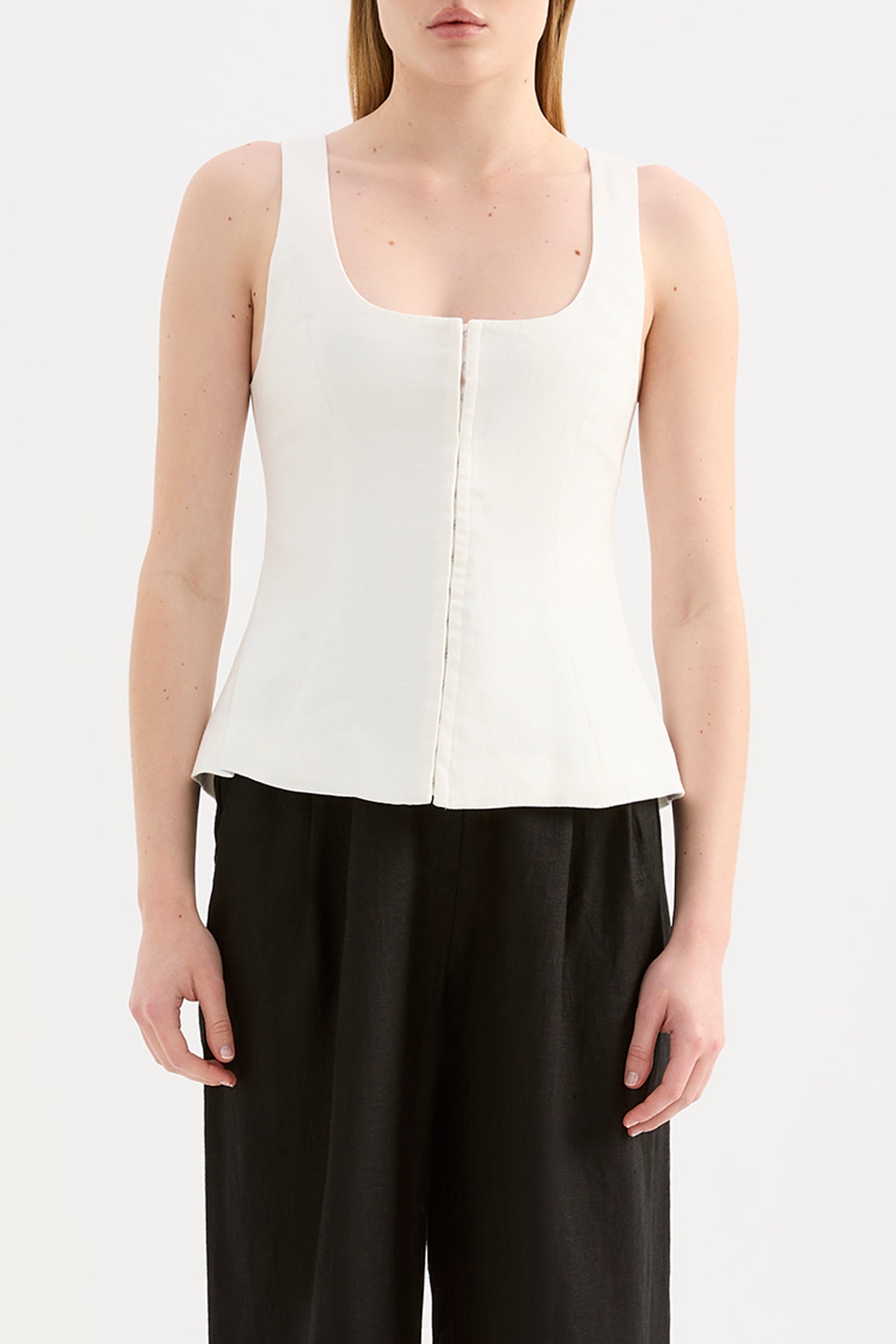 Quinn Linen Vest White 