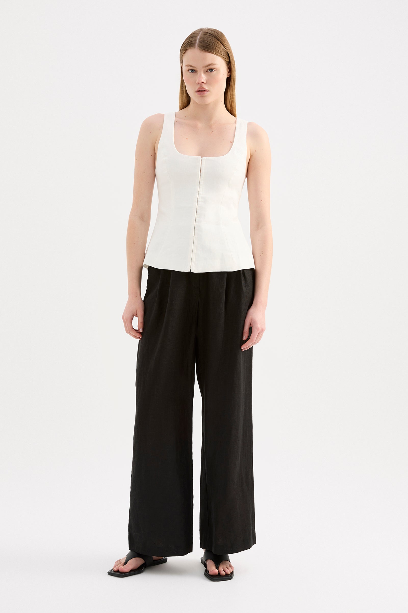 Quinn Linen Vest White 