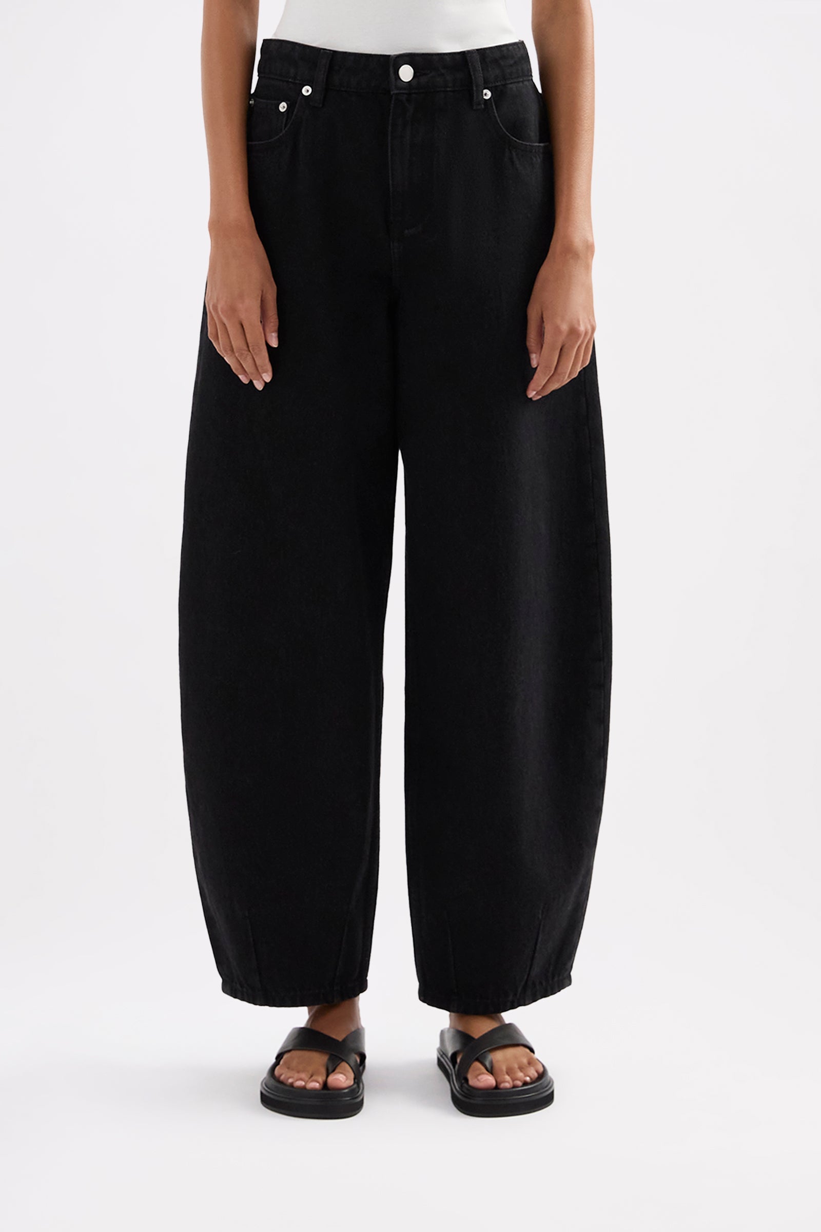Organic Barrel Jean Vintage Black 
